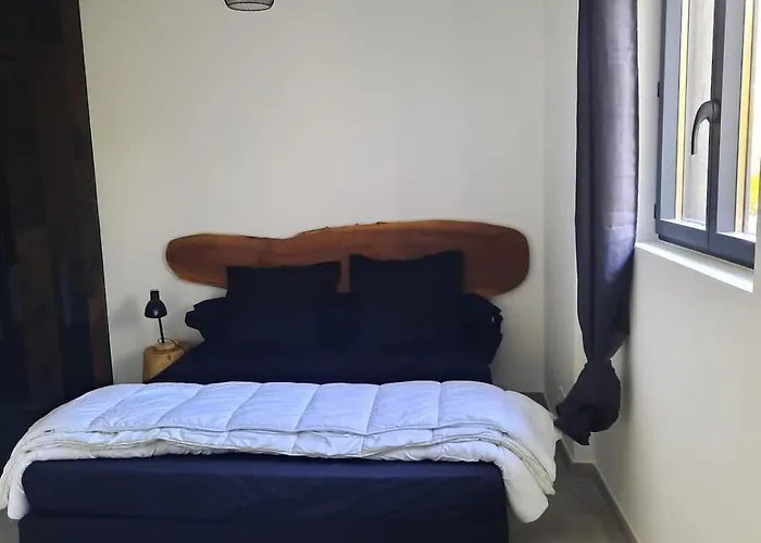 Pretty House In Nature In Provence *