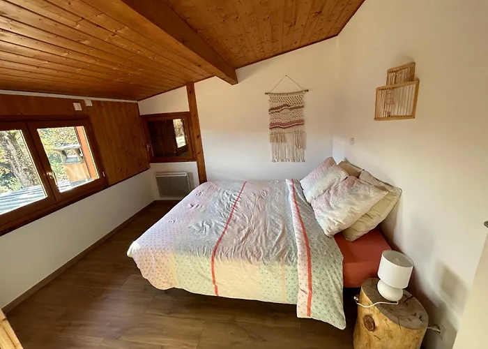 Pretty House In Nature In Provence Holiday home Champtercier