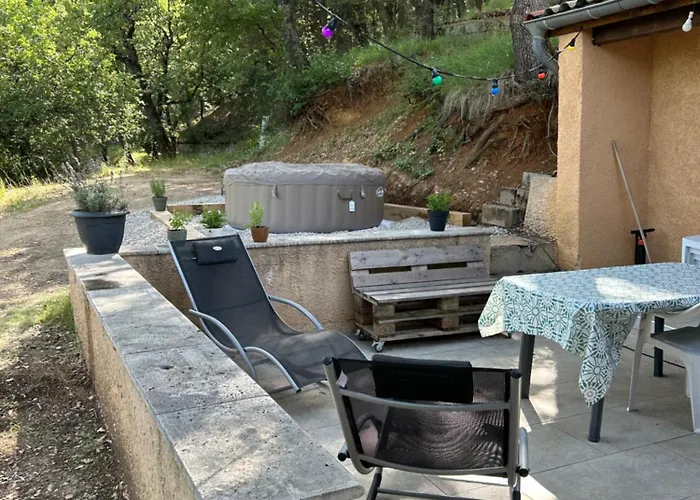 Pretty House In Nature In Provence Holiday home Champtercier